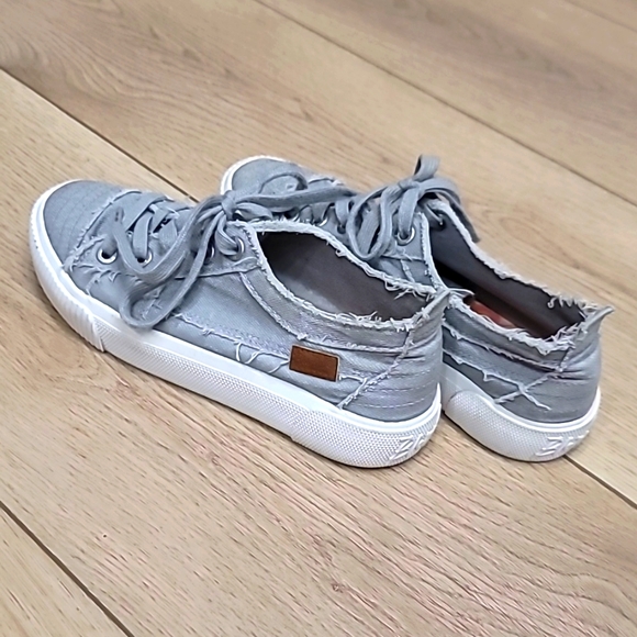 Blowfish Malibu Womens Sneaker - Picture 5 of 5